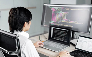 临汾 ,php声明和调用变量的符号是什么？